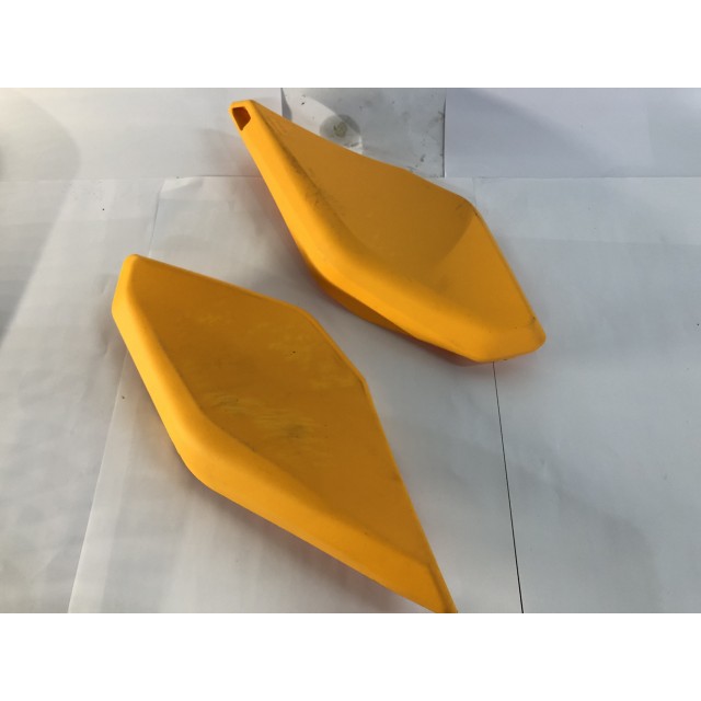 Sea-Doo SPARK Mango Color Knee Pad Pair